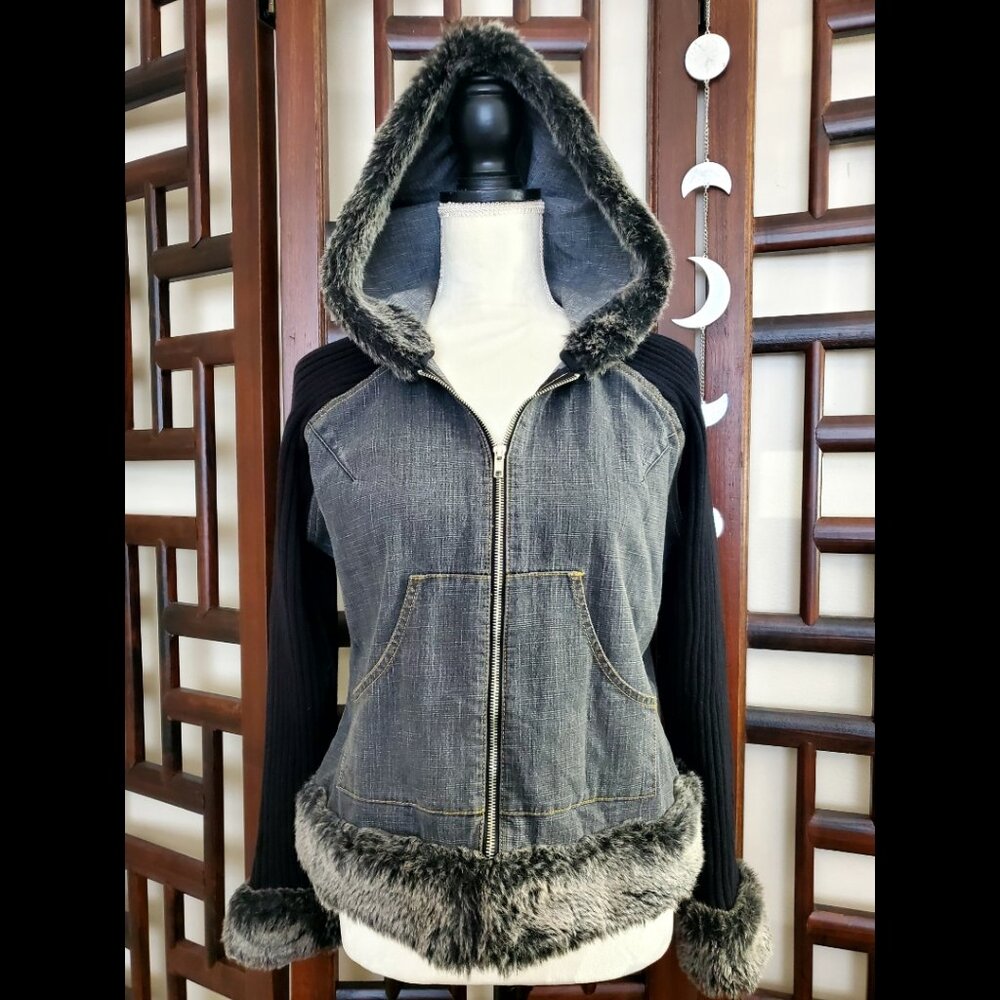 Fall/Winter Denim Jacket (Size Juniors XL)